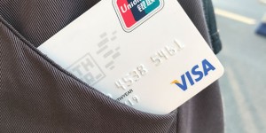 身份证过期换新，对信用卡使用有哪些影响？