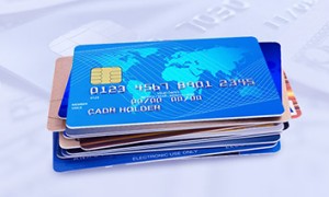 信用卡也能申请贷款吗？信用卡贷款一般能贷多少钱？
